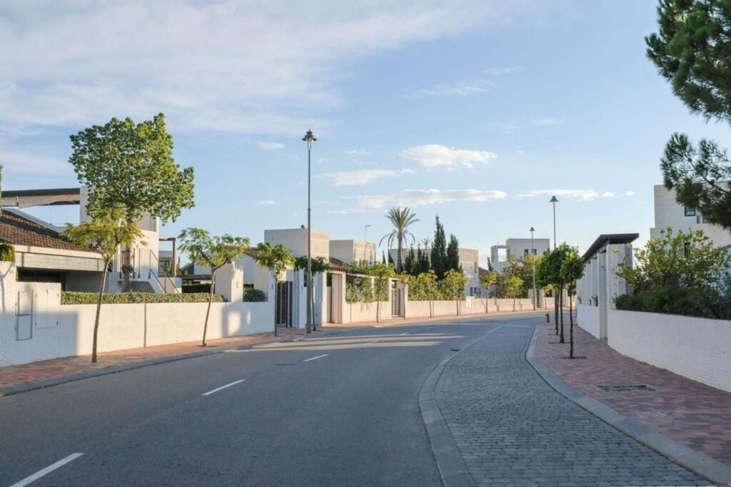 4-bedroom detached villa in Peraleja Golf — 2