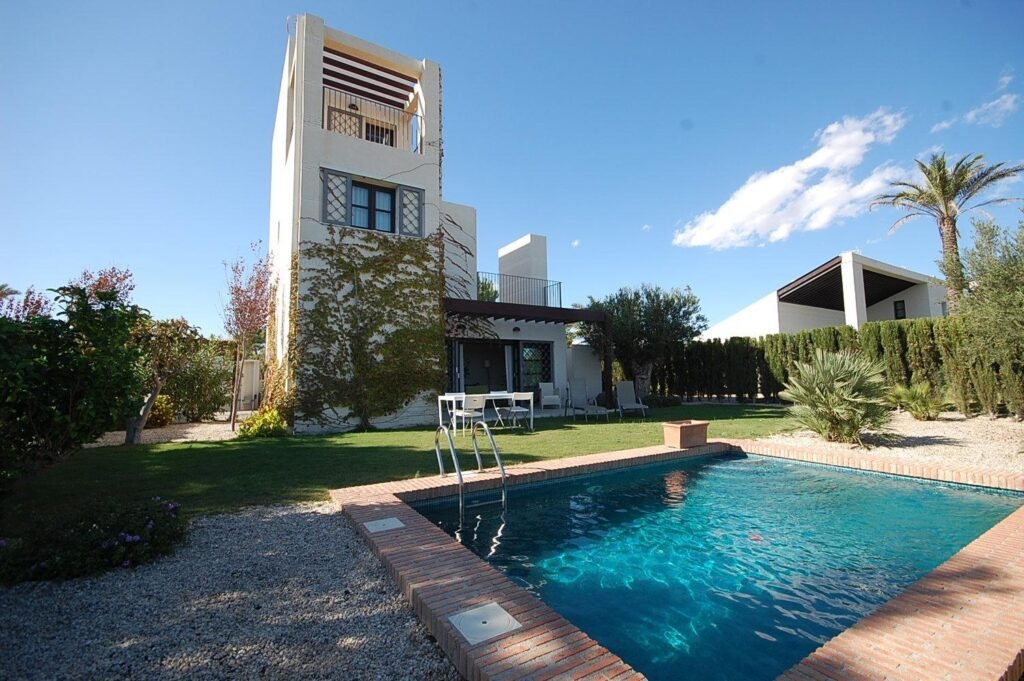 4-bedroom detached villa in Peraleja Golf — 20