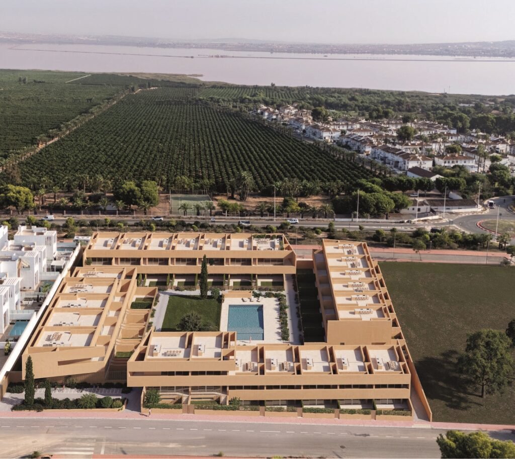 2-bedroom low-bungalow in Torrevieja — 2