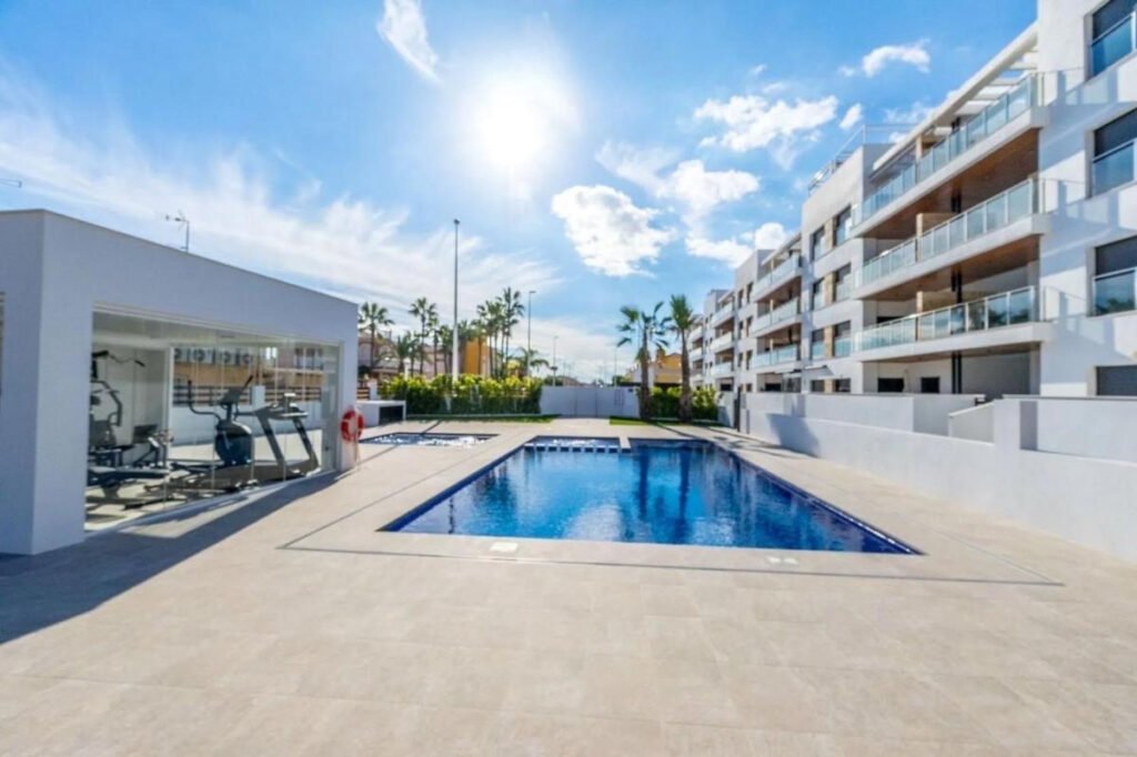 2-bedroom ground-floor apartment in Torrevieja — 5