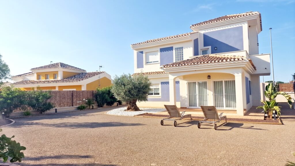 4-bedroom detached villa in Purias — 30
