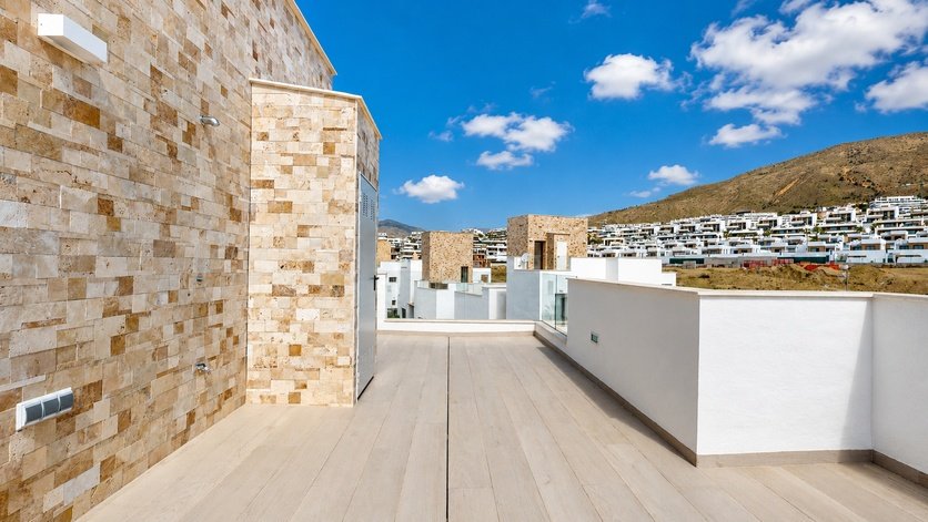 5-bedroom detached villa in Finestrat — 11