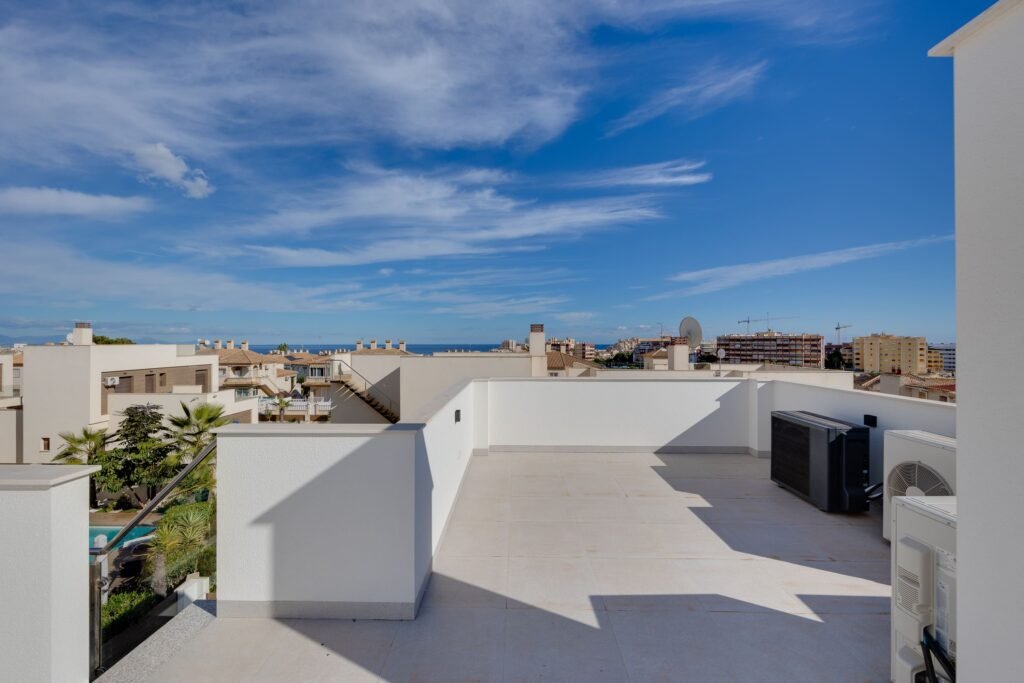 4-bedroom detached villa in Torrevieja — 11