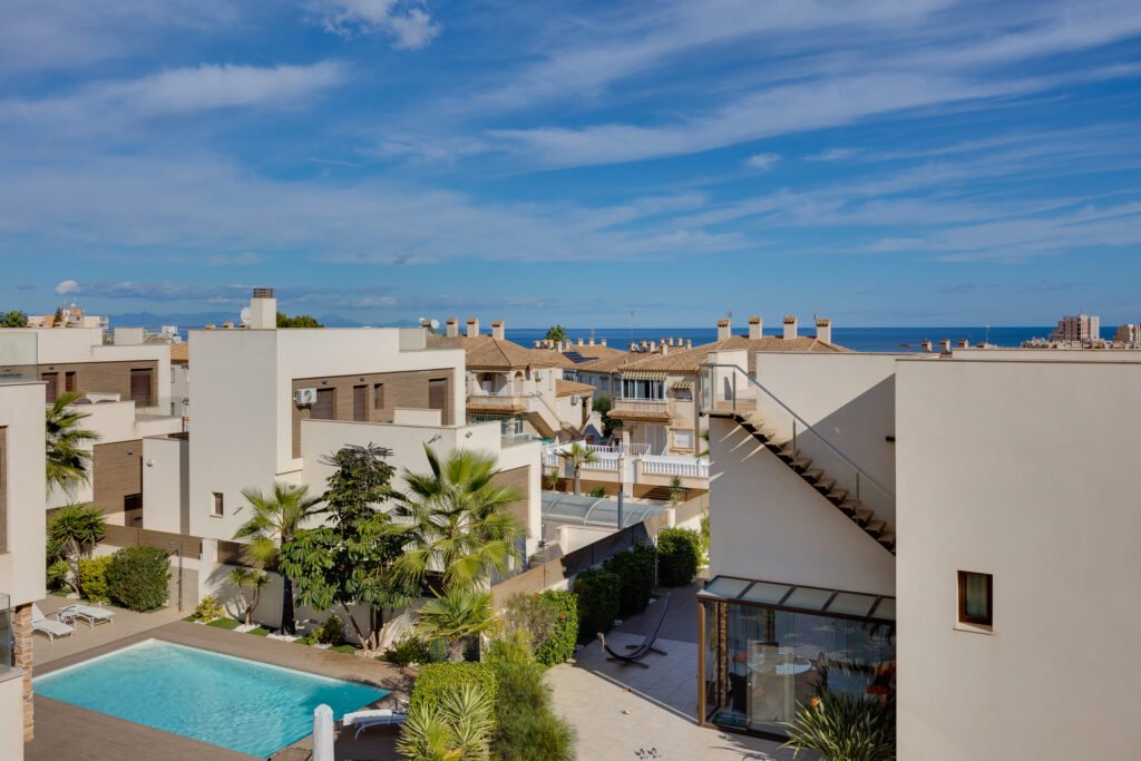 4-bedroom detached villa in Torrevieja — 12