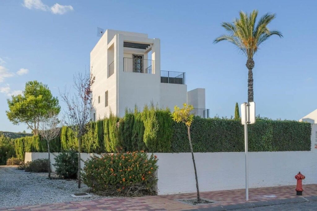 4-bedroom detached villa in Peraleja Golf — 3