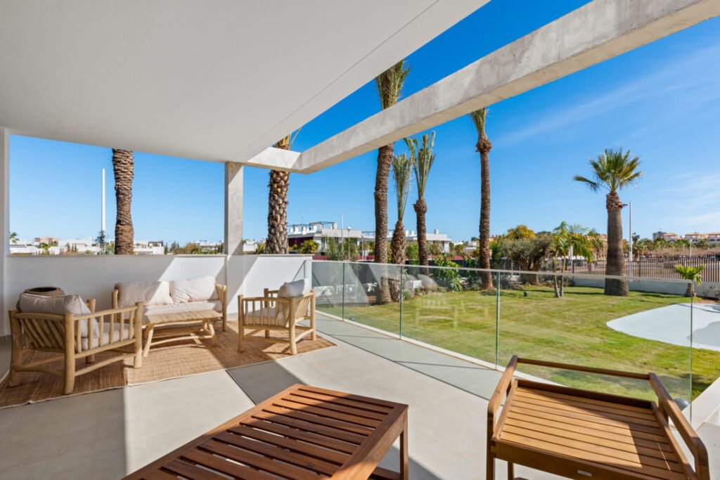 2-bedroom penthouse in Islas Menores — 42