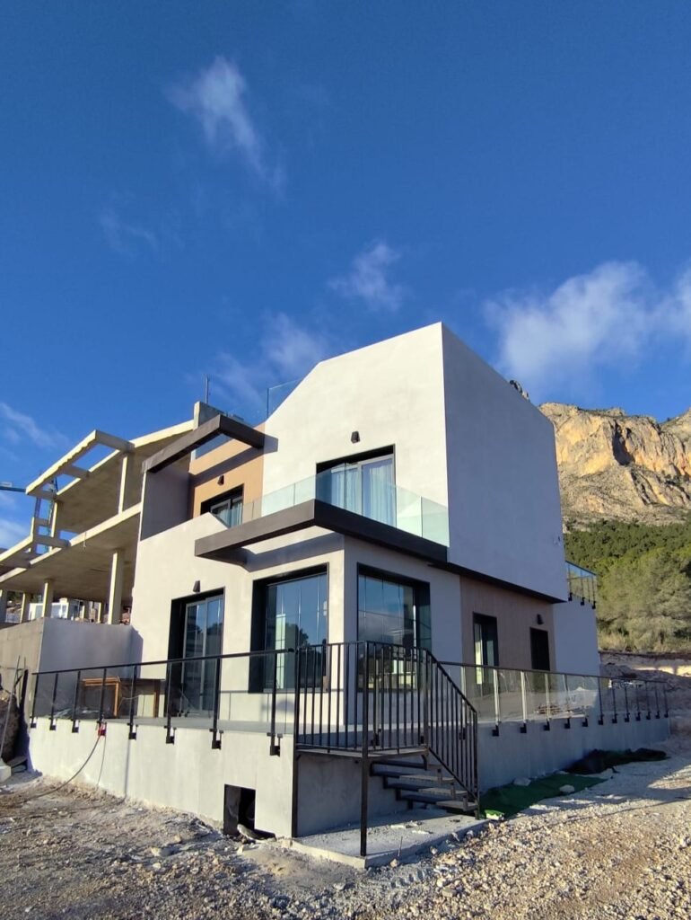 3-bedroom semi-detached villa in Polop — 18