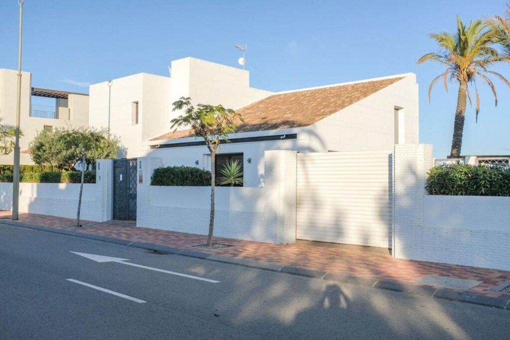 4-bedroom detached villa in Peraleja Golf — 4