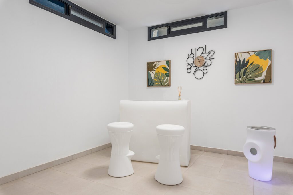 4-bedroom detached villa in Playa Paraiso — 47