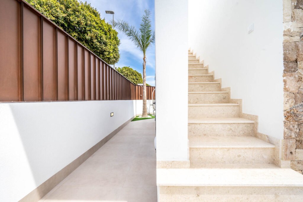 3-bedroom detached villa in Roldán — 38