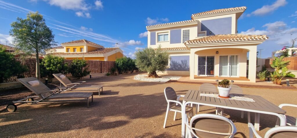 4-bedroom detached villa in Purias — 25