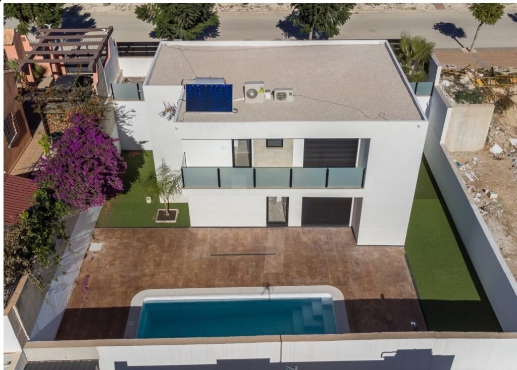 3-bedroom detached villa in Fortuna — 18