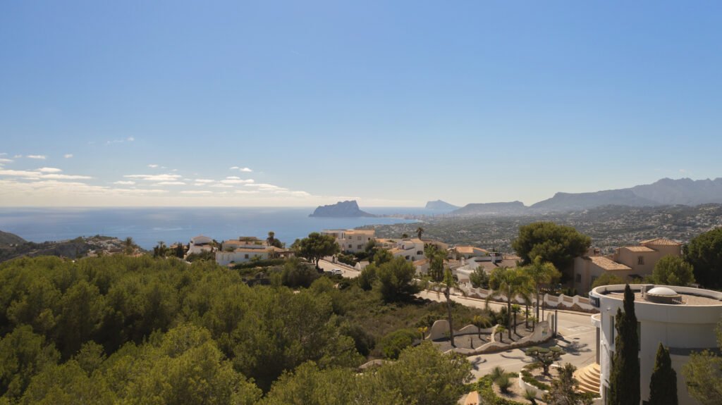 4-bedroom villa in Cumbre del Sol — 11