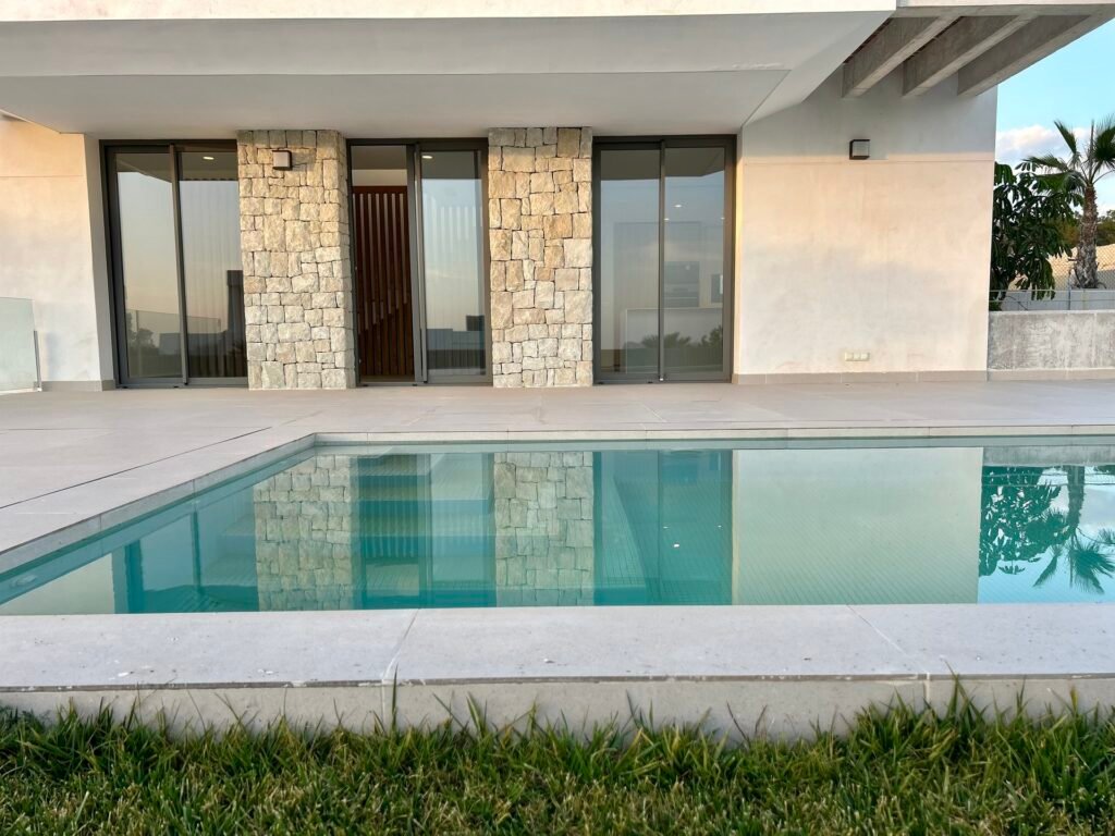 4-bedroom detached villa in Finestrat — 2