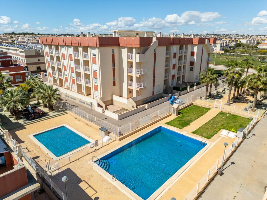 2-bedroom apartment in Orihuela Costa — 43