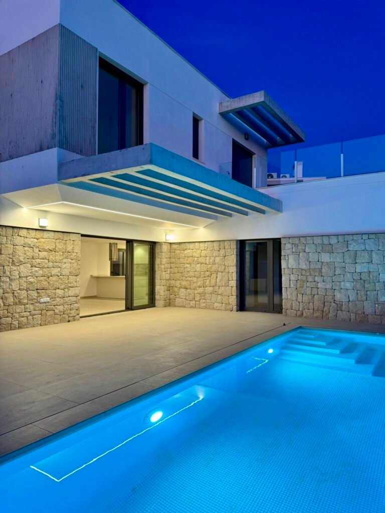 4-bedroom detached villa in Finestrat — 4