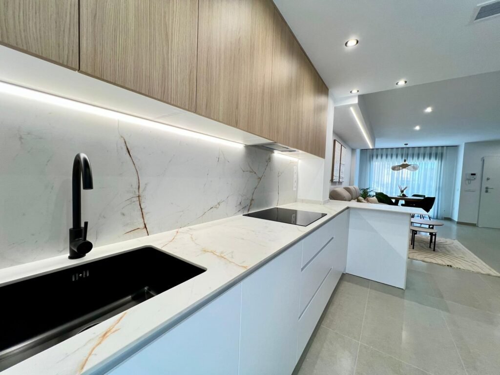 3-bedroom terraced house in Benferri — 5