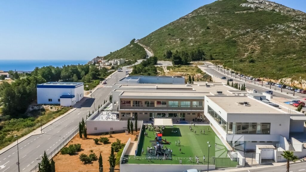 3-bedroom villa in Cumbre del Sol — 3