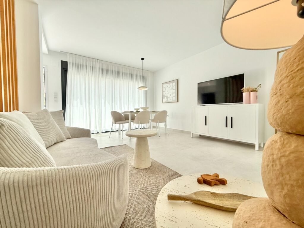 3-bedroom high-bungalow in Cox — 6