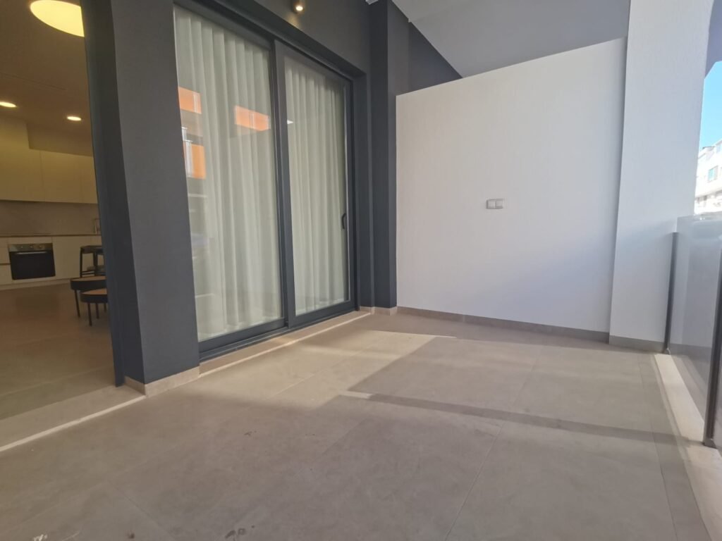 1-bedroom apartment in Torrevieja — 10