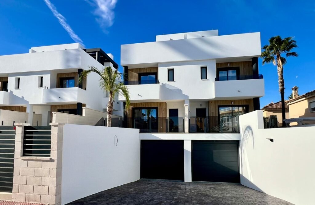 3-bedroom terraced house in Benferri — 18