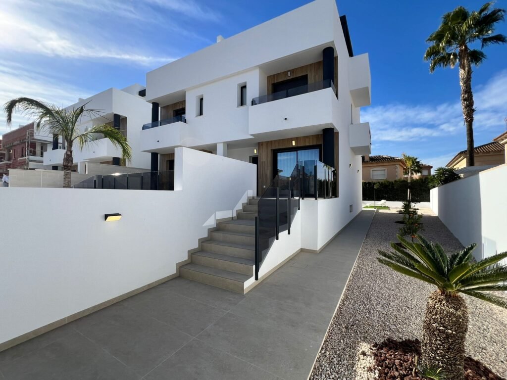 3-bedroom terraced house in Benferri — 19