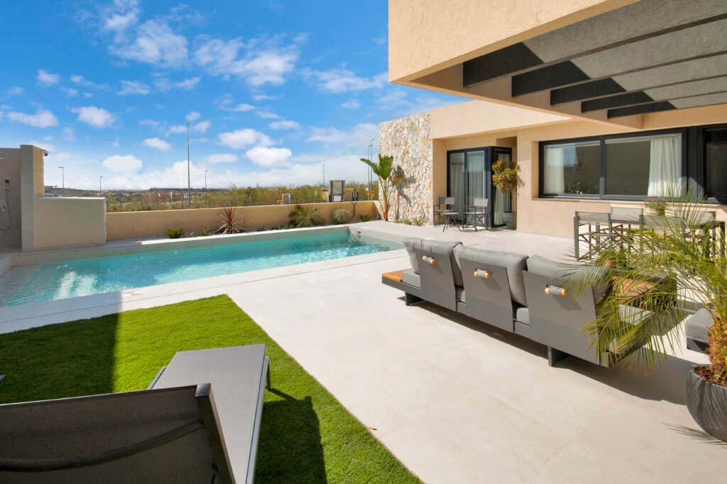 3-bedroom detached villa in Altaona Golf & Country Village — 20