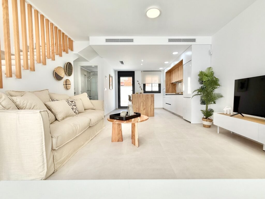 3-bedroom high-bungalow in Cox — 21
