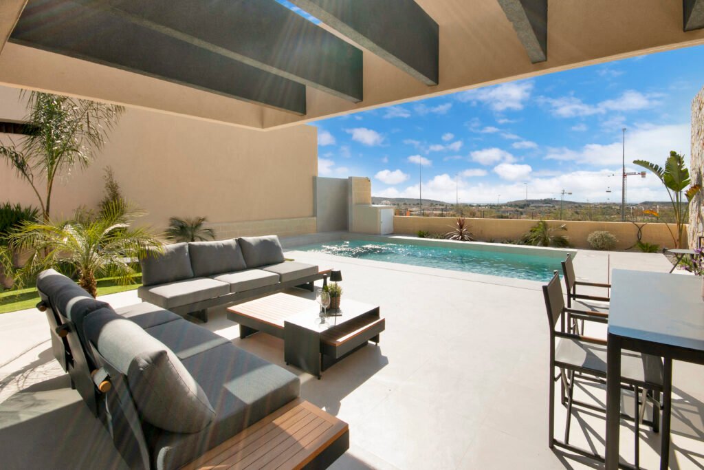 3-bedroom detached villa in Altaona Golf & Country Village — 21