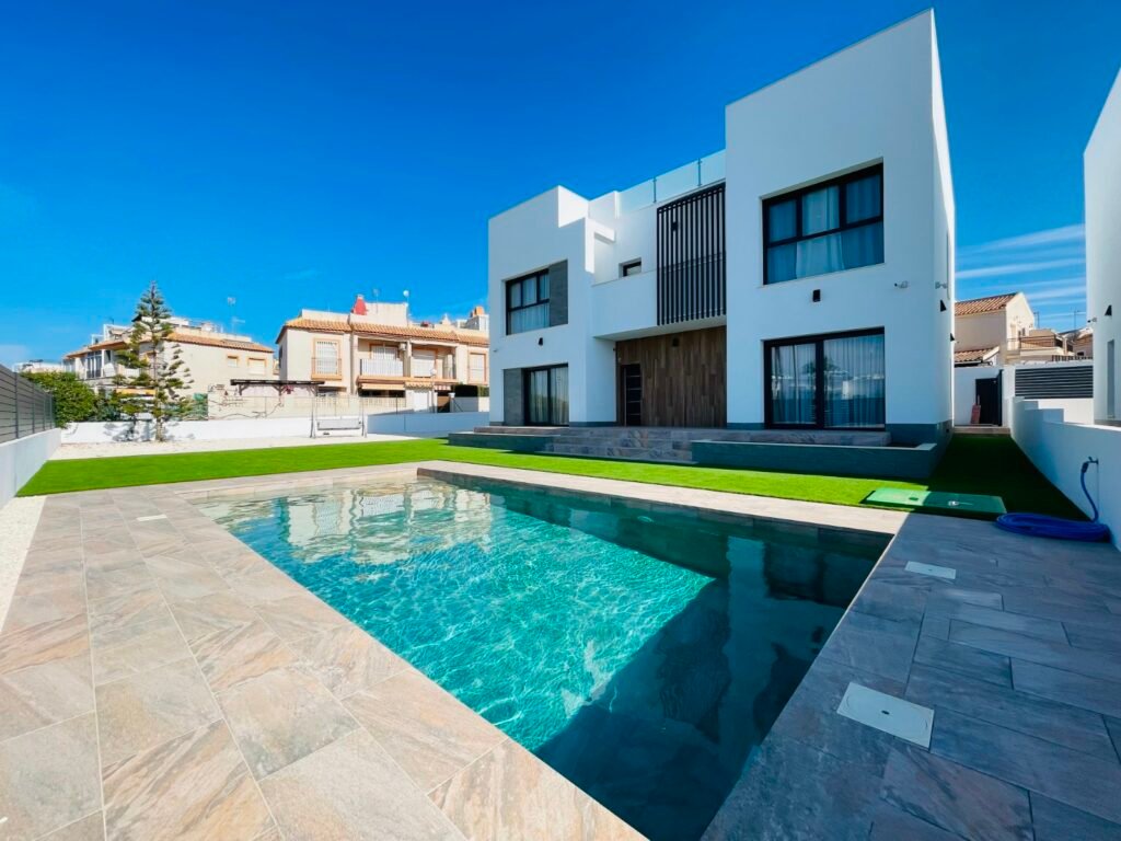 Villa indépendante 5 chambres à Torrevieja — 22