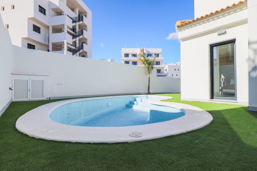 Villa 3 chambres à Orihuela Costa — 24