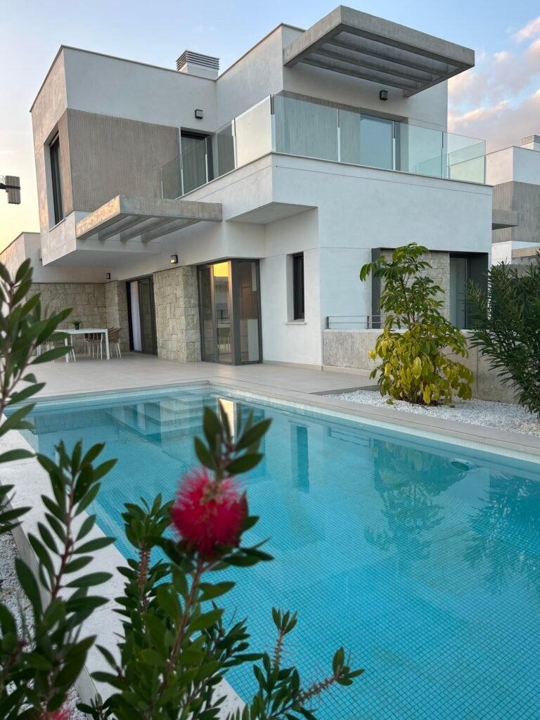 4-bedroom detached villa in Finestrat — 8