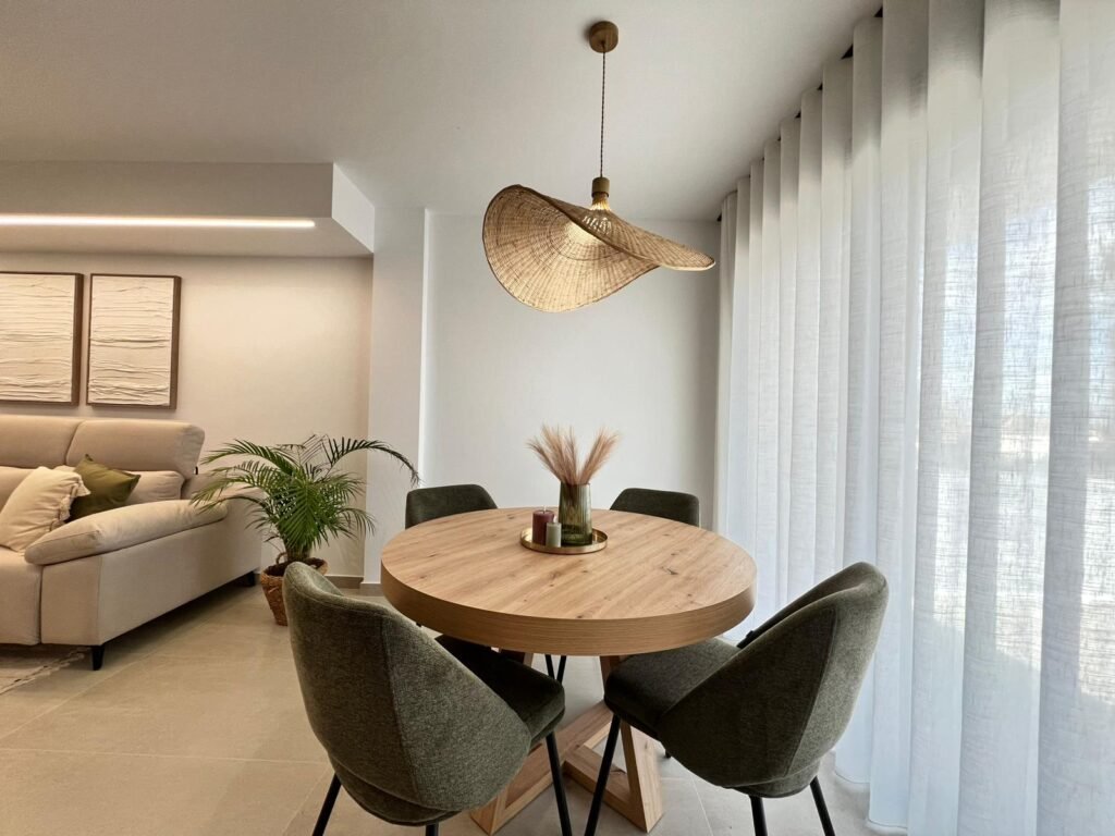 3-bedroom terraced house in Benferri — 27