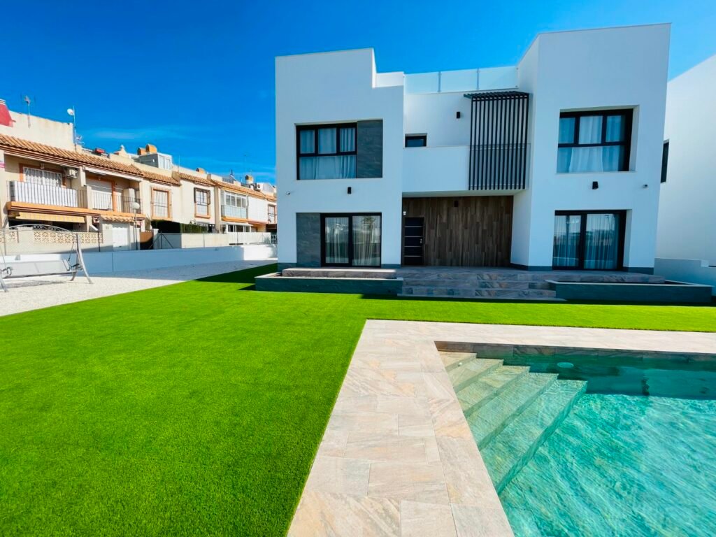Villa indépendante 5 chambres à Torrevieja — 32