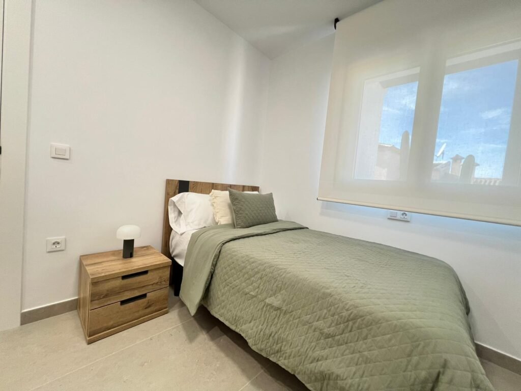 3-bedroom terraced house in Benferri — 33