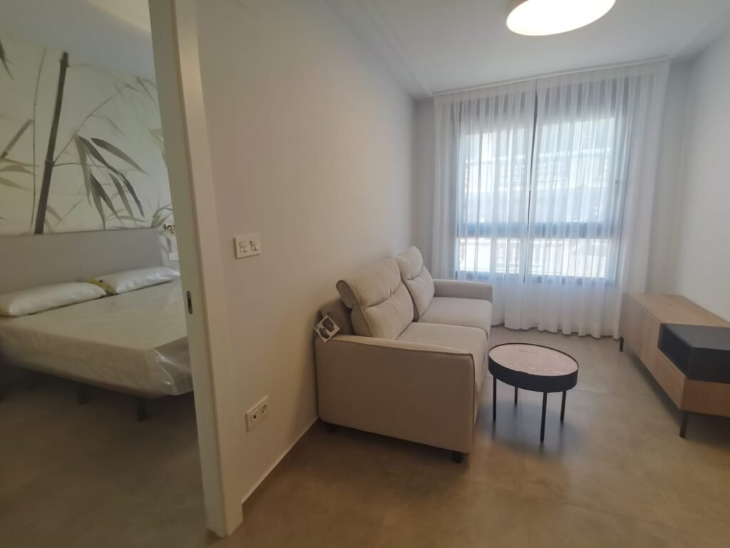 1-bedroom apartment in Torrevieja — 32