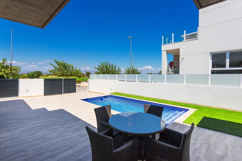 3-bedroom detached villa in Daya Nueva — 26