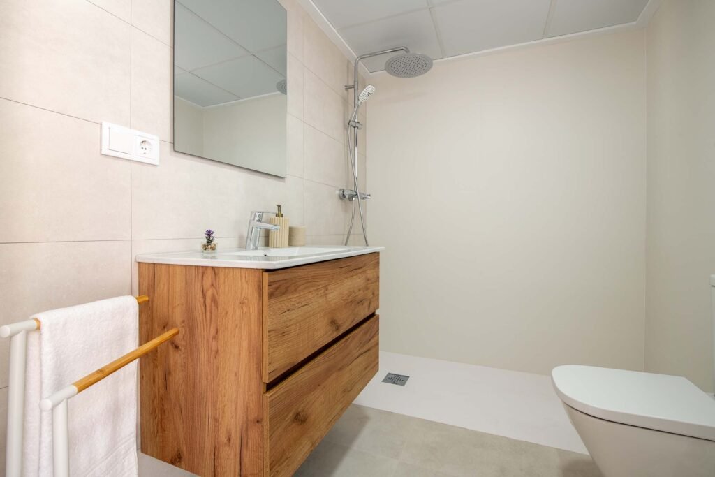 3-bedroom terraced house in Cox — 13