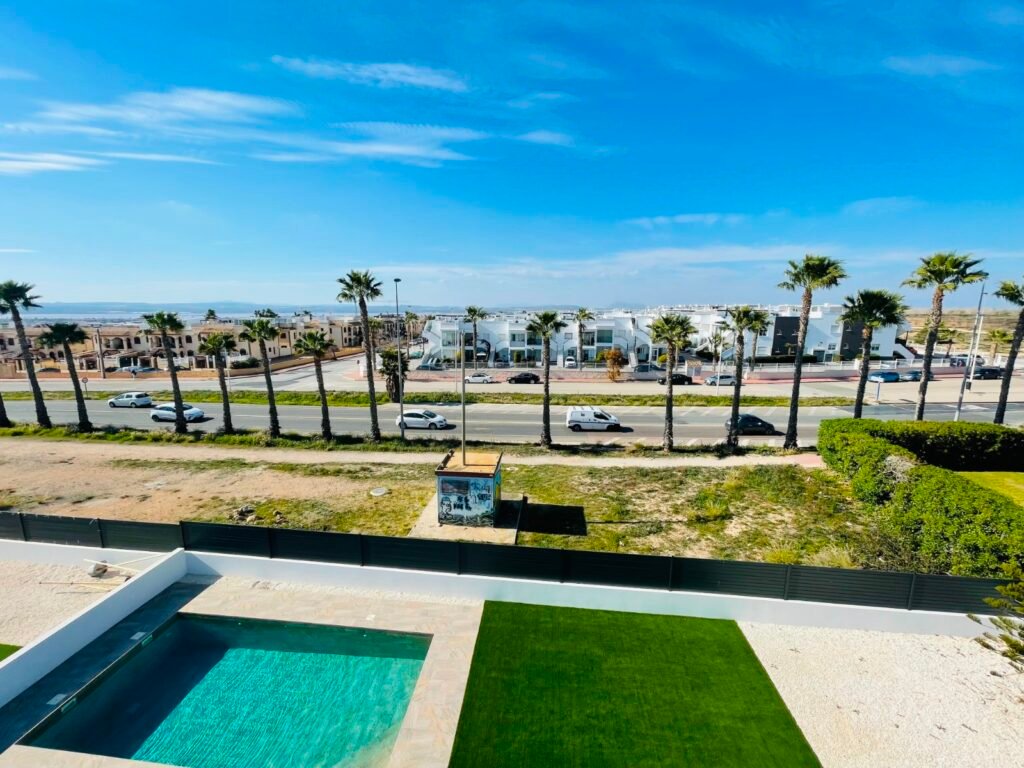 Villa indépendante 5 chambres à Torrevieja — 37