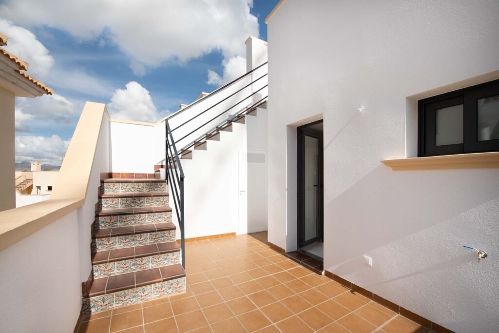 3-bedroom terraced house in Cox — 14