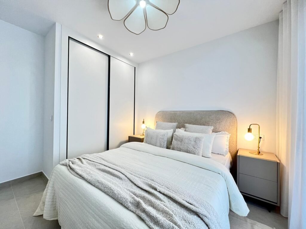 3-bedroom terraced house in Benferri — 43