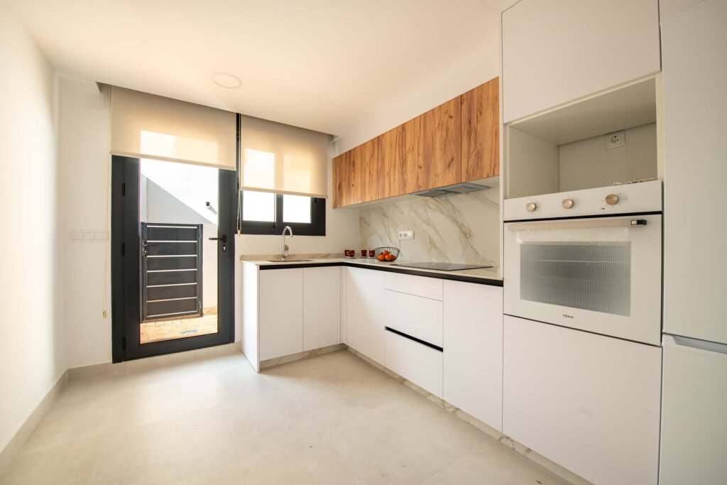 3-bedroom terraced house in Cox — 22