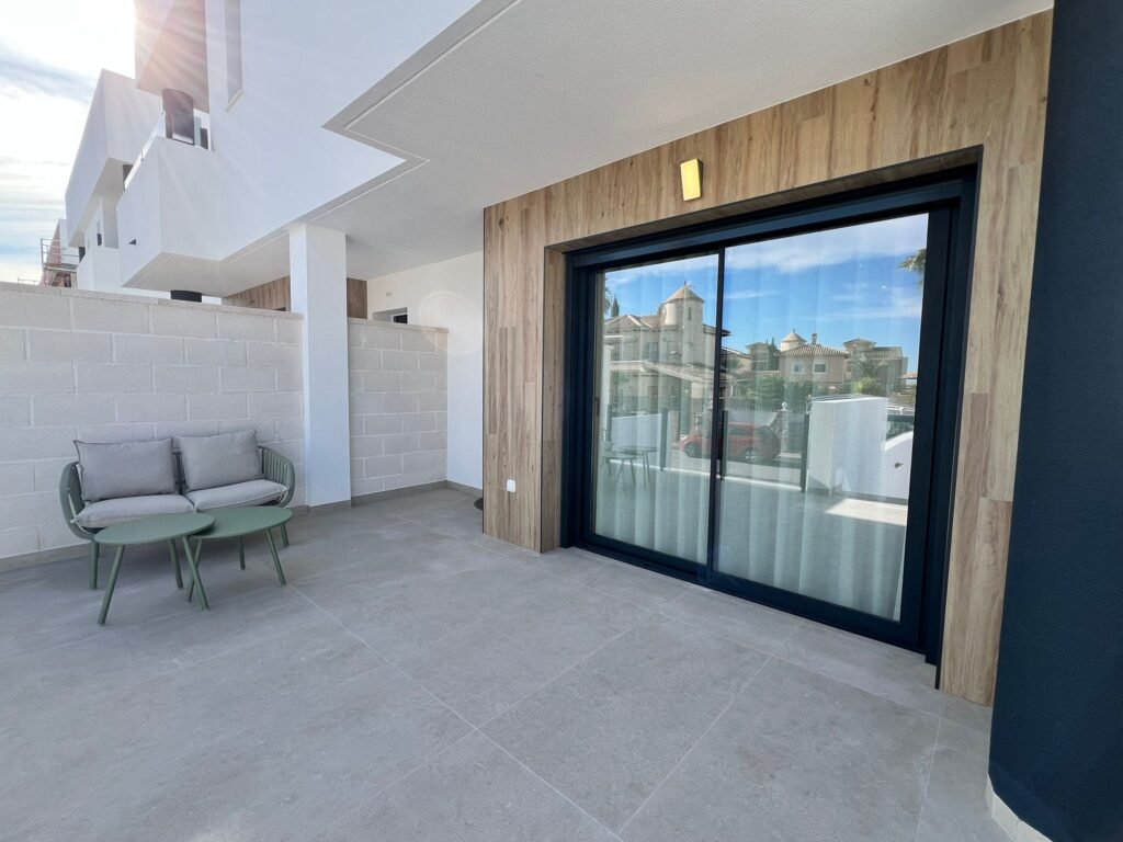 3-bedroom terraced house in Benferri — 47