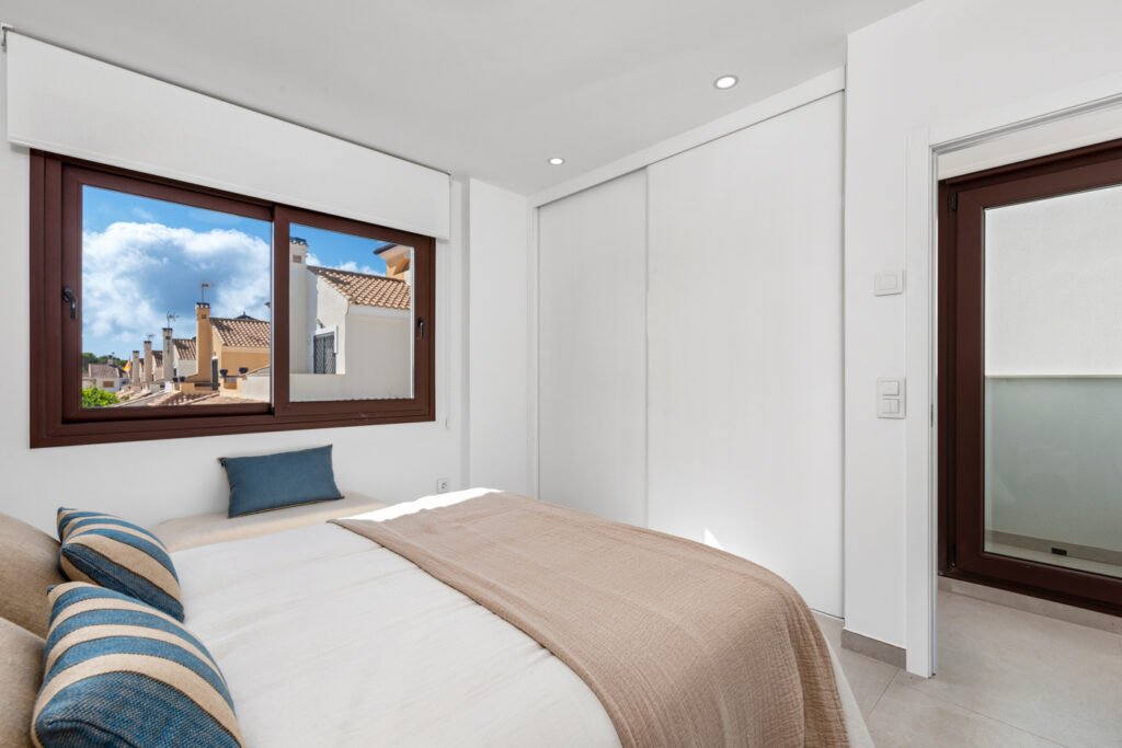 3-bedroom villa in Mil Palmeras — 48