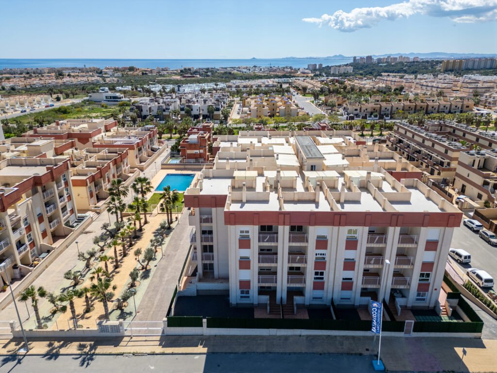 2-bedroom apartment in Orihuela Costa — 13