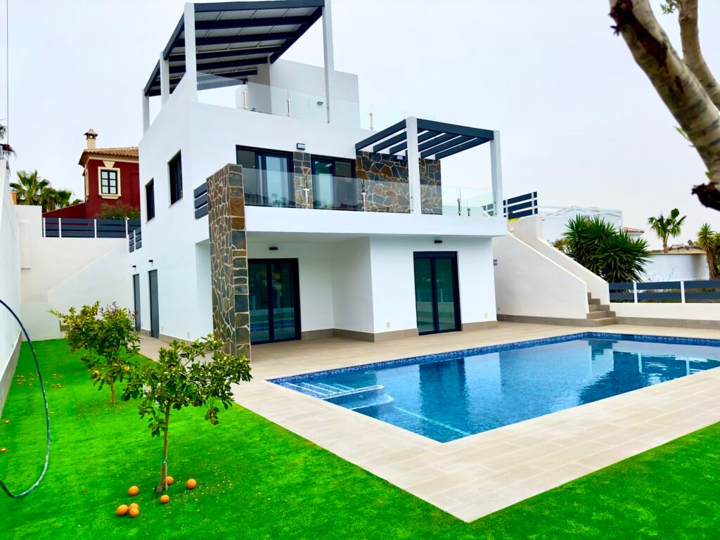 4-bedroom detached villa in Ciudad Quesada — 16