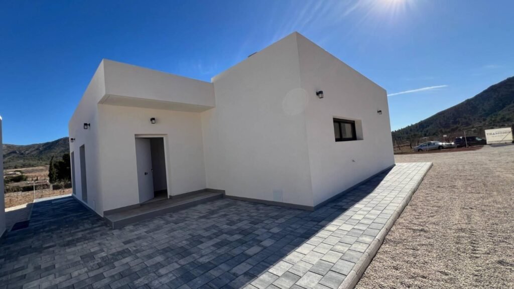 3-bedroom detached villa in Torre del Rico — 13