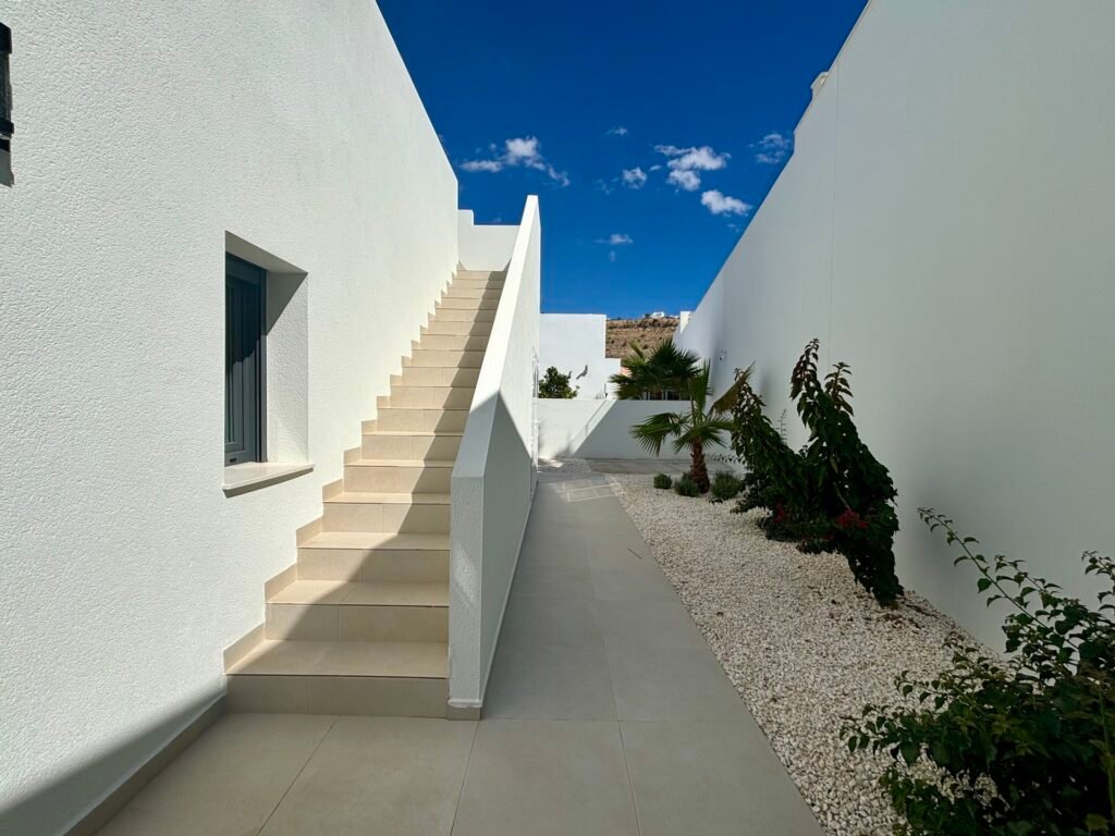 3-bedroom detached villa in Benijófar — 38