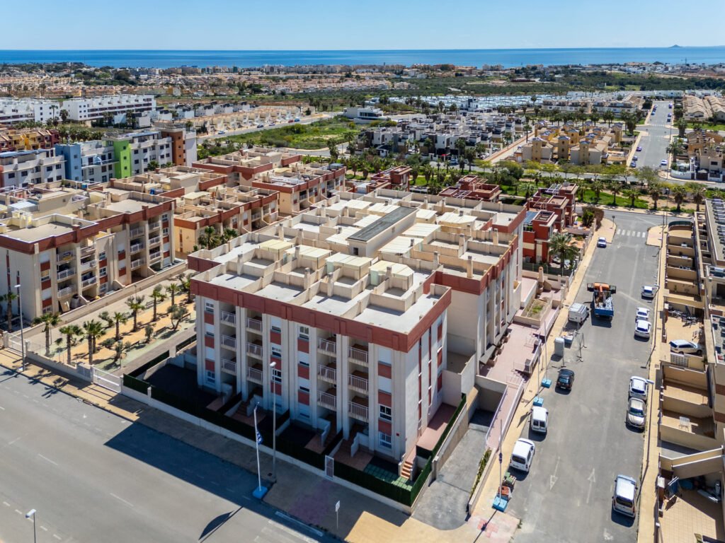 2-bedroom apartment in Orihuela Costa