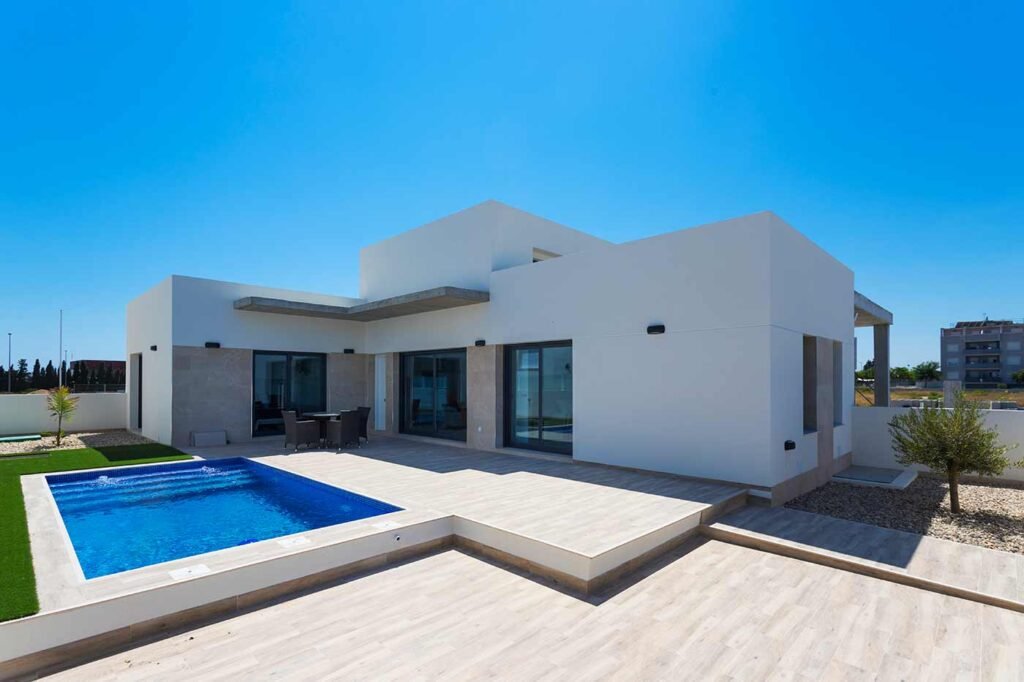 3-bedroom detached villa in Daya Nueva
